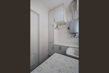 Apartamento à venda com 136m², 3 quartos e 2 vagas Apartamento à venda com 136m², 3 quartos e 2 vagasÁrea de serviço