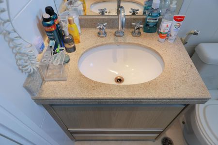 Apartamento à venda com 136m², 3 quartos e 2 vagas Apartamento à venda com 136m², 3 quartos e 2 vagasBanheiro da Suíte 3