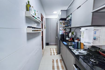 Apartamento à venda com 75m², 2 quartos e 1 vaga Apartamento à venda com 75m², 2 quartos e 1 vagaCozinha