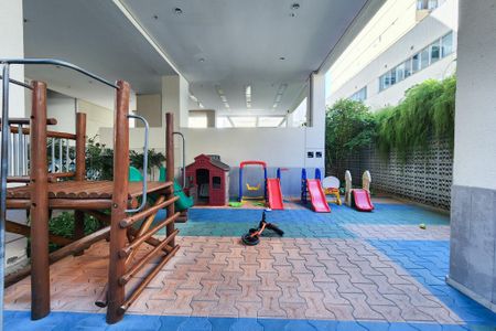 Apartamento à venda com 75m², 2 quartos e 1 vaga Apartamento à venda com 75m², 2 quartos e 1 vagaÁrea comum - Playground