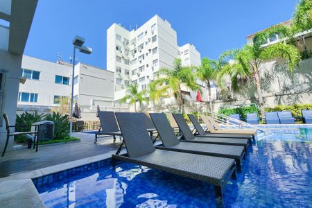 Apartamento à venda com 75m², 2 quartos e 1 vaga Apartamento à venda com 75m², 2 quartos e 1 vagaÁrea comum - Piscina