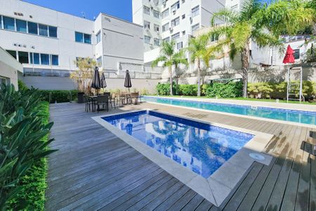 Apartamento à venda com 75m², 2 quartos e 1 vaga Apartamento à venda com 75m², 2 quartos e 1 vagaÁrea comum - Piscina