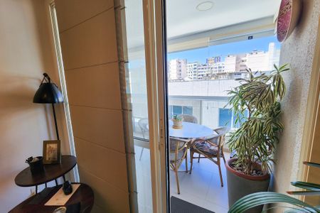 Apartamento à venda com 75m², 2 quartos e 1 vaga Apartamento à venda com 75m², 2 quartos e 1 vagaVaranda