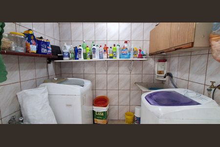 Casa à venda com 193m², 3 quartos e 3 vagas Casa à venda com 193m², 3 quartos e 3 vagasÁrea de Serviço