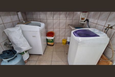 Casa à venda com 193m², 3 quartos e 3 vagas Casa à venda com 193m², 3 quartos e 3 vagasÁrea de Serviço