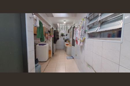 Casa à venda com 193m², 3 quartos e 3 vagas Casa à venda com 193m², 3 quartos e 3 vagasÁrea de Serviço