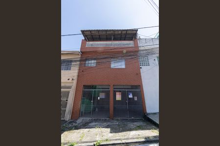 Casa à venda com 188m², 3 quartos e 2 vagas Casa à venda com 188m², 3 quartos e 2 vagasFachada+Placa