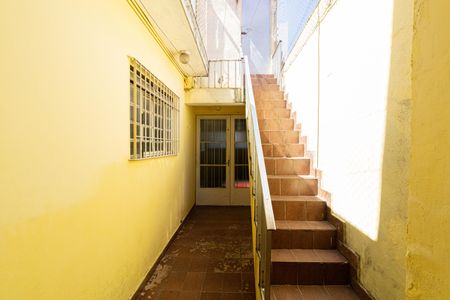Casa à venda com 188m², 3 quartos e 2 vagas Casa à venda com 188m², 3 quartos e 2 vagasCasa 1 - Escada
