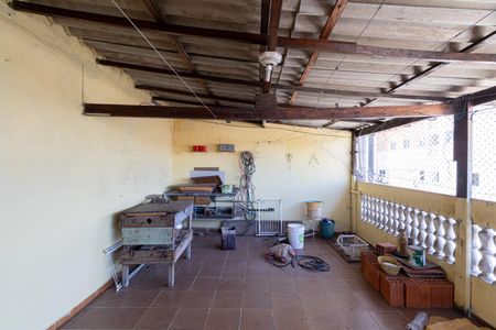 Casa à venda com 188m², 3 quartos e 2 vagas Casa à venda com 188m², 3 quartos e 2 vagasCasa 1 - Varanda