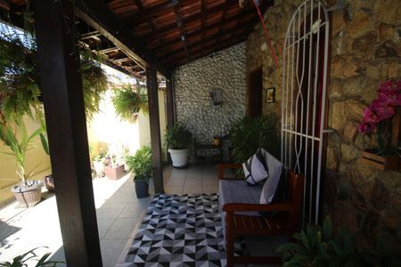 Casa à venda com 150m², 3 quartos e 4 vagasVaranda