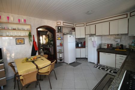 Casa à venda com 150m², 3 quartos e 4 vagasCozinha