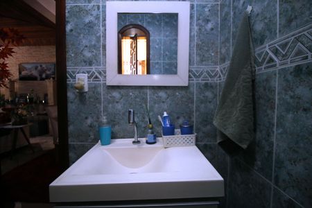 Casa à venda com 150m², 3 quartos e 4 vagasBanheiro social 2