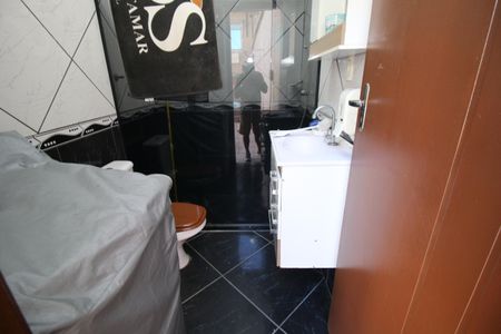 Casa à venda com 200m², 3 quartos e 1 vagaBanheiro de serviço