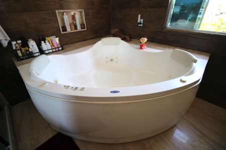 Casa à venda com 200m², 3 quartos e 1 vagaBanheiro da Suíte