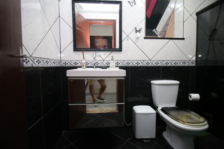 Casa à venda com 200m², 3 quartos e 1 vagaBanheiro Social 2