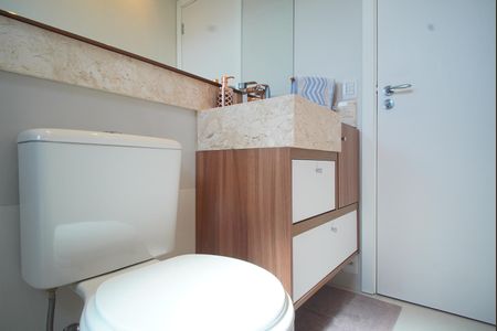 Apartamento à venda com 75m², 2 quartos e 2 vagasBanheiro Corredor
