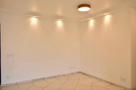 Apartamento à venda com 100m², 3 quartos e 2 vagas Apartamento à venda com 100m², 3 quartos e 2 vagasSala