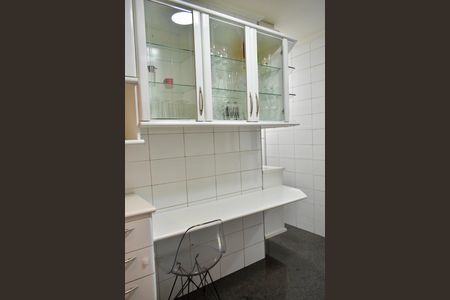 Apartamento à venda com 100m², 3 quartos e 2 vagas Apartamento à venda com 100m², 3 quartos e 2 vagasCozinha