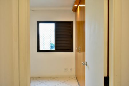 Apartamento à venda com 100m², 3 quartos e 2 vagas Apartamento à venda com 100m², 3 quartos e 2 vagasSuíte