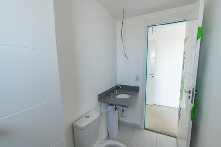 Apartamento à venda com 79m², 3 quartos e 1 vaga Apartamento à venda com 79m², 3 quartos e 1 vagaBanheiro da suíte