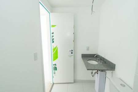 Apartamento à venda com 79m², 3 quartos e 1 vaga Apartamento à venda com 79m², 3 quartos e 1 vagaBanheiro