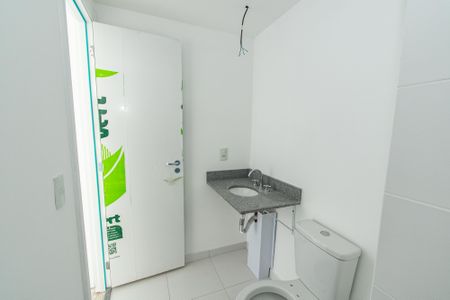 Apartamento à venda com 79m², 3 quartos e 1 vaga Apartamento à venda com 79m², 3 quartos e 1 vagaBanheiro
