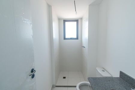 Apartamento à venda com 79m², 3 quartos e 1 vaga Apartamento à venda com 79m², 3 quartos e 1 vagaBanheiro da suíte