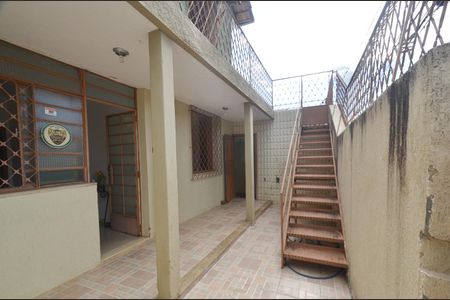 Casa à venda com 333m², 6 quartos e 3 vagasEntrada