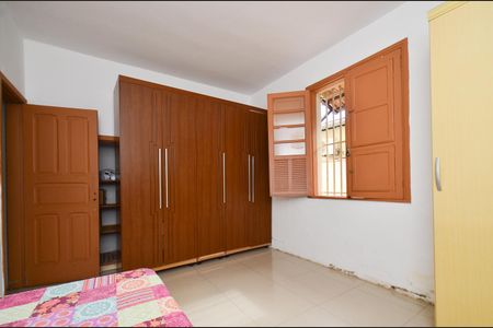 Casa à venda com 333m², 6 quartos e 3 vagasQuarto2