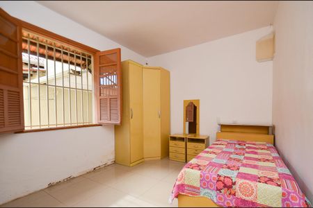 Casa à venda com 333m², 6 quartos e 3 vagasQuarto2