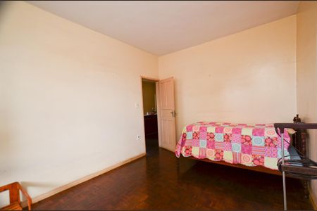 Casa à venda com 333m², 6 quartos e 3 vagasQuarto4