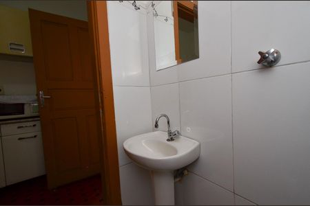 Casa à venda com 333m², 6 quartos e 3 vagasBanheiro1