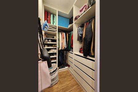 Apartamento à venda com 78m², 2 quartos e 2 vagasSuíte