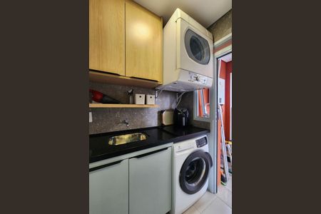 Apartamento à venda com 78m², 2 quartos e 2 vagasÁrea de Serviço