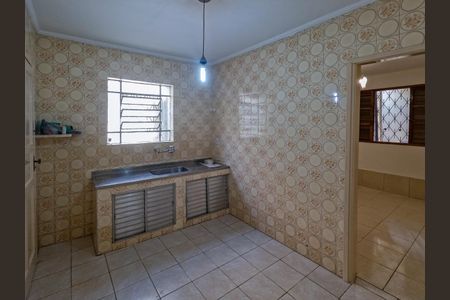 Casa à venda com 130m², 4 quartos e 1 vaga Casa à venda com 130m², 4 quartos e 1 vagaCozinha 2