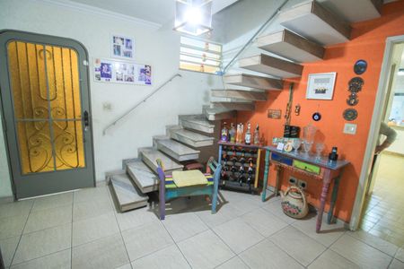 Casa à venda com 180m², 3 quartos e 4 vagas Casa à venda com 180m², 3 quartos e 4 vagasSala