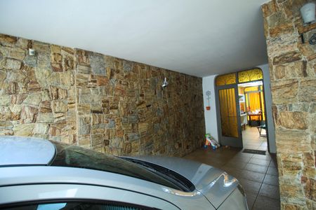 Casa à venda com 180m², 3 quartos e 4 vagas Casa à venda com 180m², 3 quartos e 4 vagasGaragem