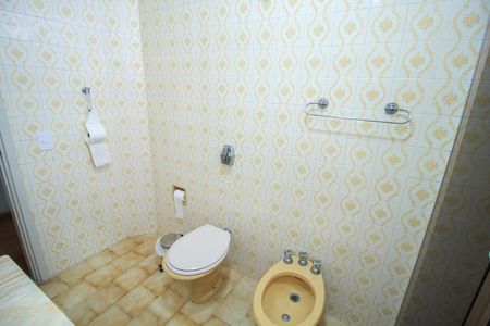 Casa à venda com 180m², 3 quartos e 4 vagas Casa à venda com 180m², 3 quartos e 4 vagasBanheiro 3