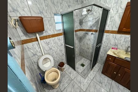 Casa à venda com 136m², 3 quartos e 2 vagas Casa à venda com 136m², 3 quartos e 2 vagasBanheiro