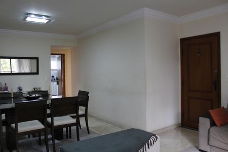 Apartamento à venda com 113m², 3 quartos e 1 vagaSala