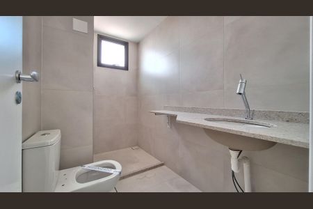 Apartamento para alugar com 190m², 4 quartos e 3 vagas Apartamento para alugar com 190m², 4 quartos e 3 vagasBanheiro da Suíte 1