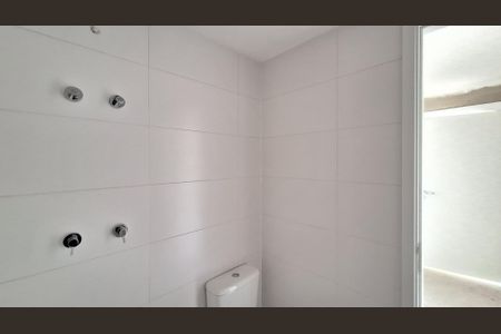 Apartamento para alugar com 190m², 4 quartos e 3 vagas Apartamento para alugar com 190m², 4 quartos e 3 vagasBanheiro de serviço
