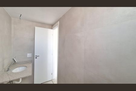 Apartamento para alugar com 190m², 4 quartos e 3 vagas Apartamento para alugar com 190m², 4 quartos e 3 vagasBanheiro da Suíte 2