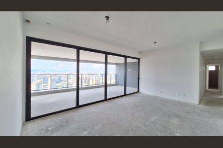 Apartamento para alugar com 190m², 4 quartos e 3 vagas Apartamento para alugar com 190m², 4 quartos e 3 vagasSala