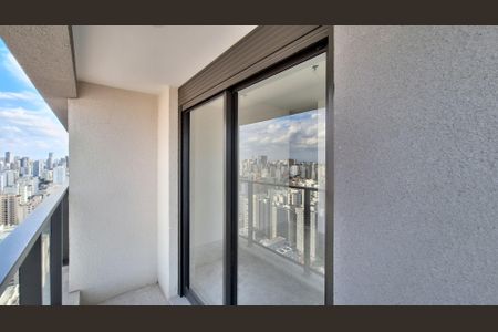 Apartamento para alugar com 190m², 4 quartos e 3 vagas Apartamento para alugar com 190m², 4 quartos e 3 vagasVaranda da Suíte 4