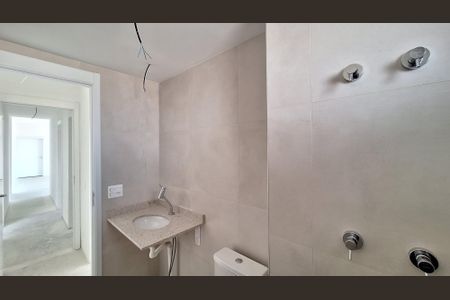 Apartamento para alugar com 190m², 4 quartos e 3 vagas Apartamento para alugar com 190m², 4 quartos e 3 vagasBanheiro da Suíte 3