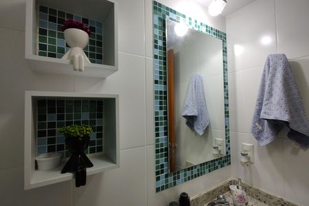 Apartamento à venda com 78m², 3 quartos e 1 vaga Apartamento à venda com 78m², 3 quartos e 1 vagaBanheiro Social