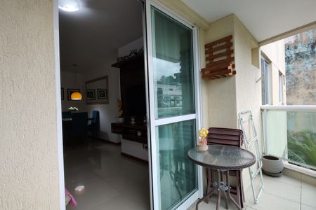 Apartamento à venda com 78m², 3 quartos e 1 vaga Apartamento à venda com 78m², 3 quartos e 1 vagaVaranda