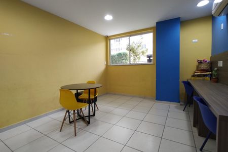 Apartamento à venda com 78m², 3 quartos e 1 vaga Apartamento à venda com 78m², 3 quartos e 1 vagaÁrea comum - Salão de jogos