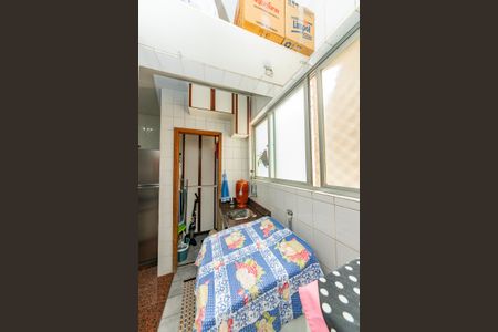 Apartamento à venda com 97m², 3 quartos e 3 vagas Apartamento à venda com 97m², 3 quartos e 3 vagasÁrea de Serviço